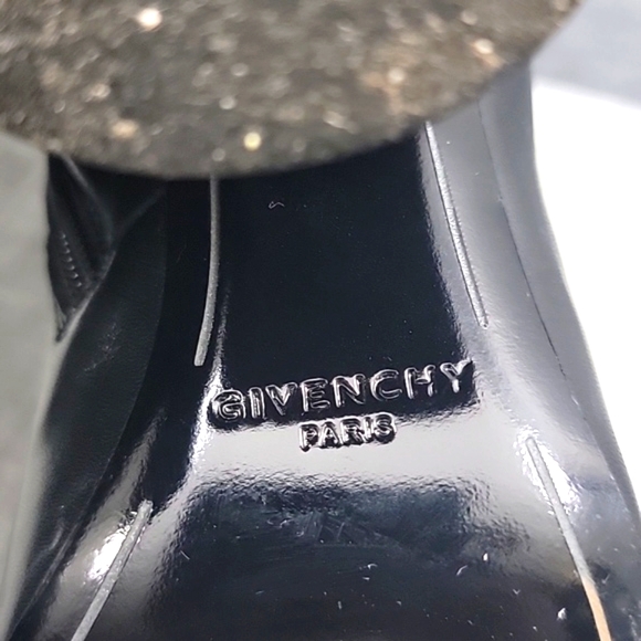 Givenchy Black Leather Stretch Runway Boot Block Heel Women\'s SZ 37 / 7 US READ